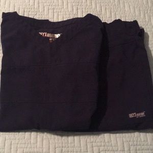 Grey’s Anatomy scrubs top/bottom